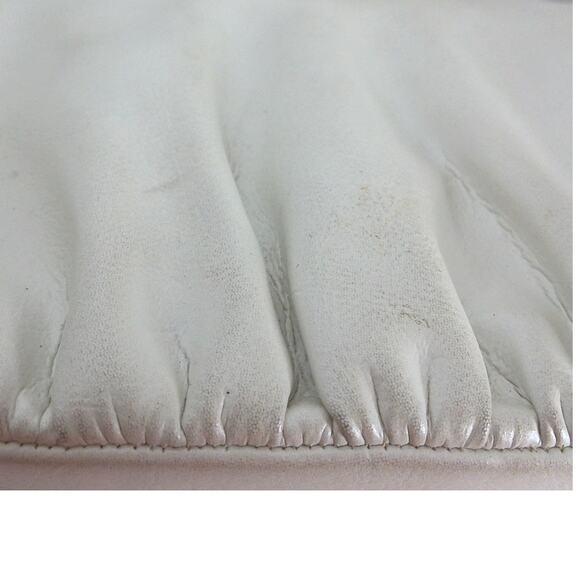 Vintage Lou Taylor Bone White Clutch Handbag READ - Picture 7 of 8